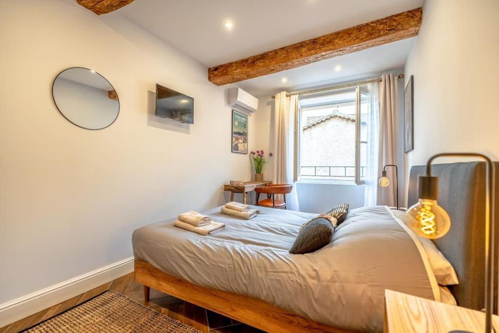 Apartment Superbe Neuf, Climatise Centre Village *