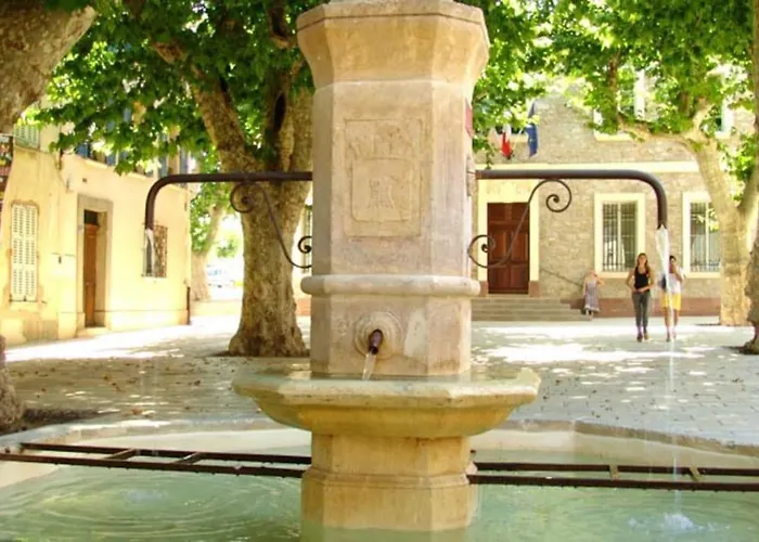 Superbe Appartement Neuf, Climatise Centre Village